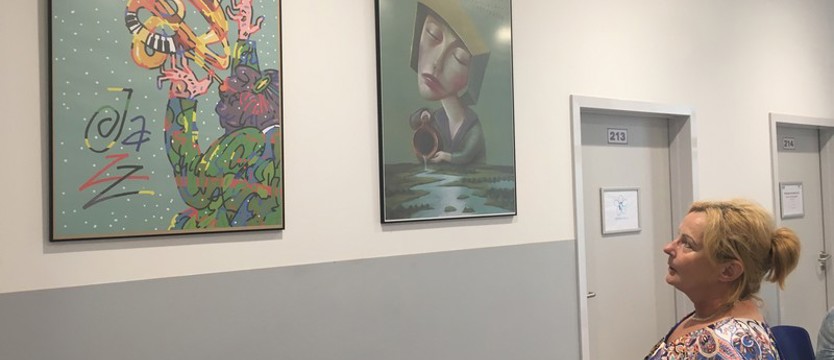 Galeria w przychodni. Obejrzyj prace studentów Akademii Sztuki