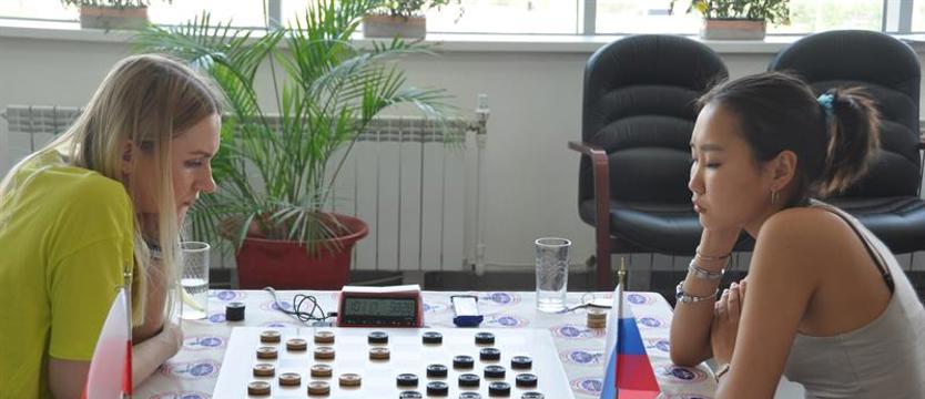 Warcaby. Noworoczny remis Sadowskiej
