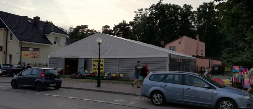 Nielegalna „chińszczyzna” w Niechorzu