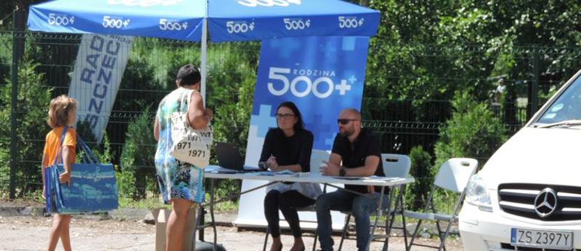 Pięćset plus na plaży