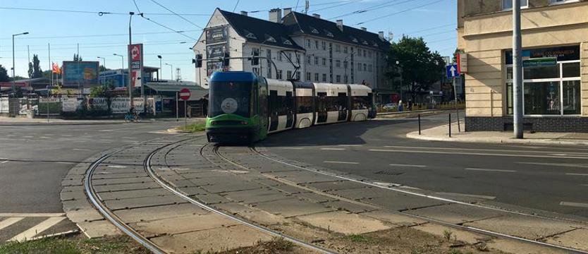 Szyny w torowisku do wymiany
