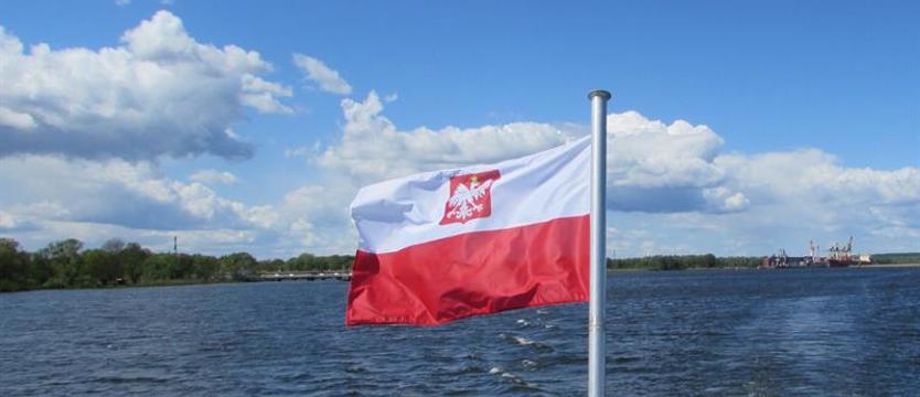 Krok do powrotu polskiej bandery