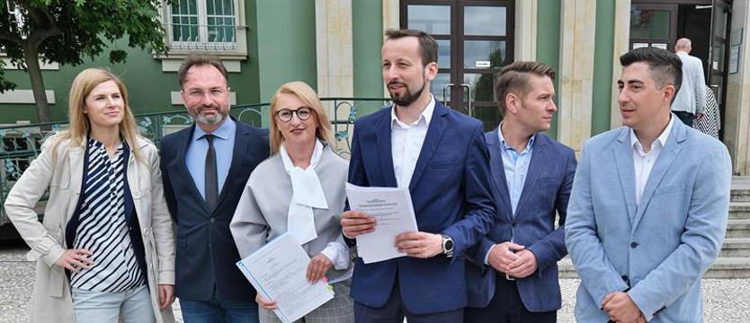 Kto łamie statut? W Nowoczesnej wojna trwa
