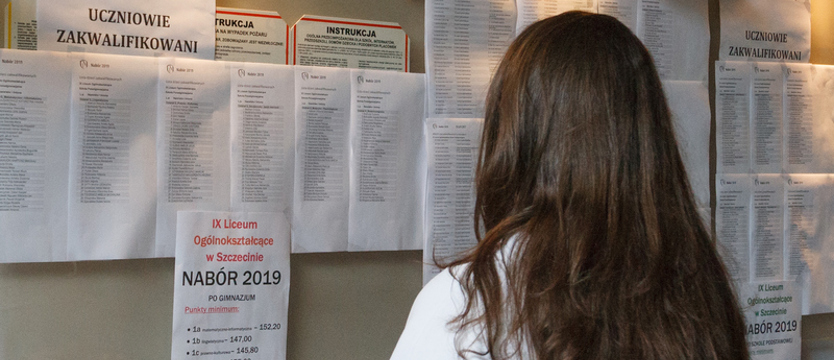 Prawie 900 kandydatów bez sukcesu. Tłumy do szkół średnich