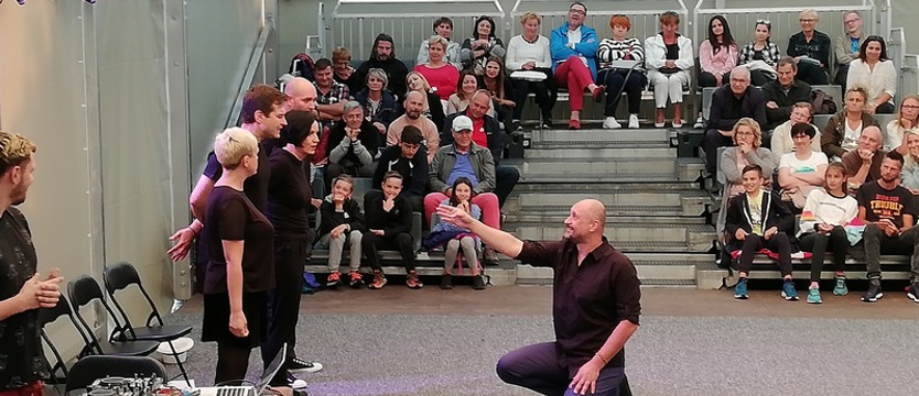 Znakomita zabawa dla dorosłych i dla dzieci. IMPRO zaprasza do Janowa