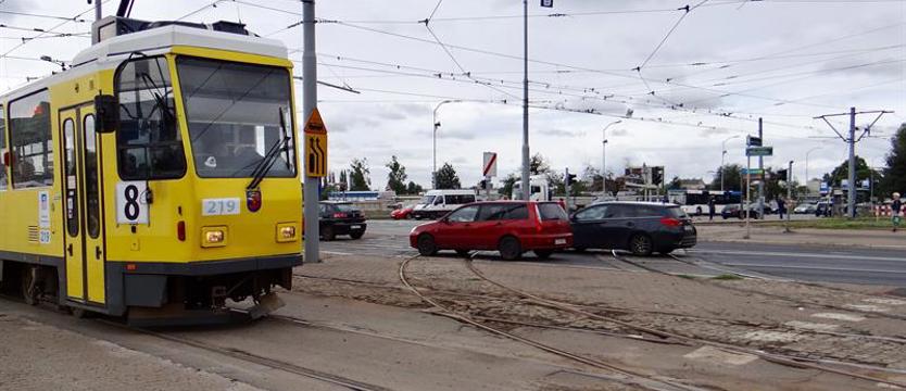Węzłowe dylematy torowe