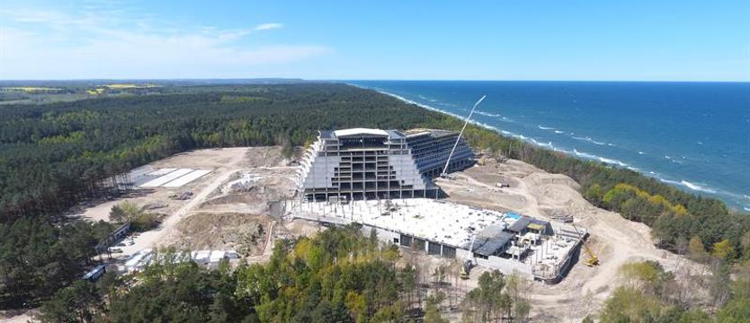 Nielegalna woda dla hotelu