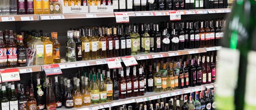 Dziewięćdziesiąt butelek wódki na głowę Białorusina