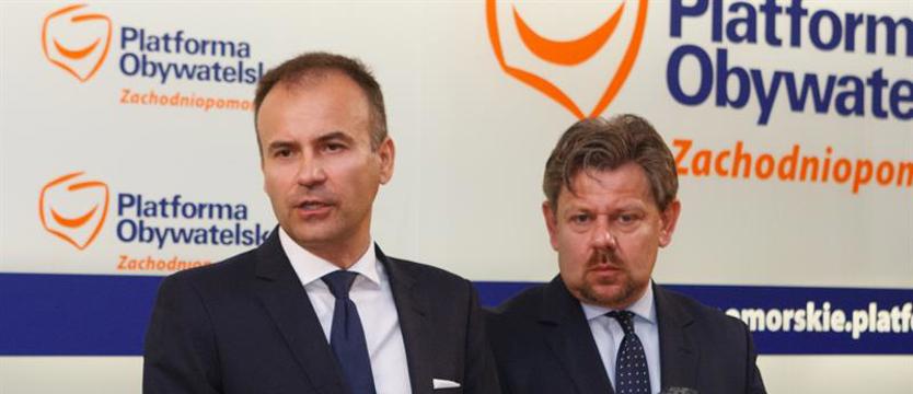 PiS zmierzy się z podzieloną opozycją