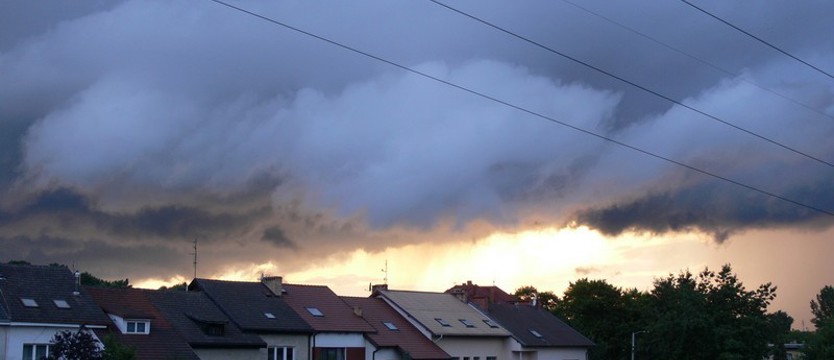 Ostrzegają przed burzami we wtorek i środę
