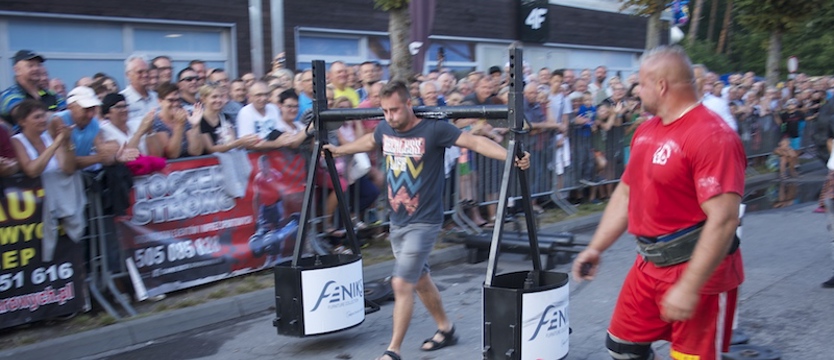 Przeciąganie liny i strongman w Pobierowie