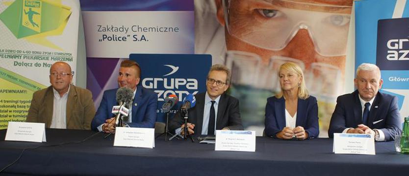 Piłka nożna. Grupa Azoty Police z III-ligowym Chemikiem
