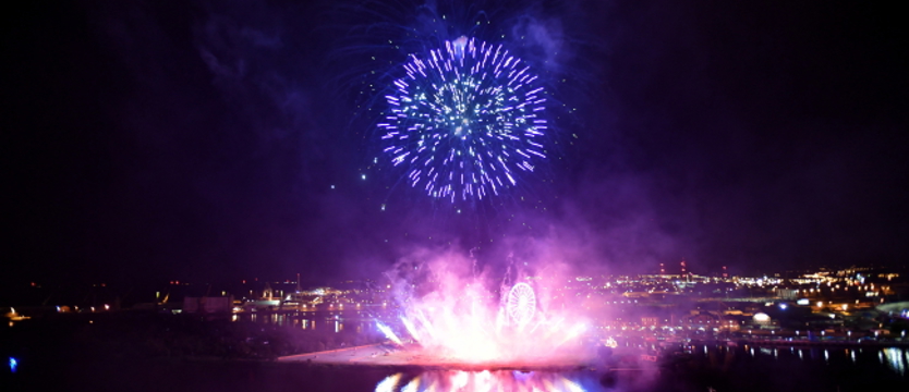 Niebo rozbłysło kolorami! Festiwal fajerwerków Pyromagic 2019 rozpoczęty!