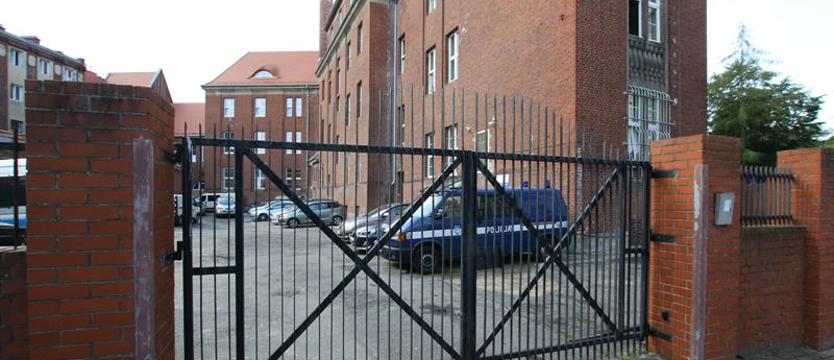 Za pogryzienie policjanta grożą mu 3 lata więzienia