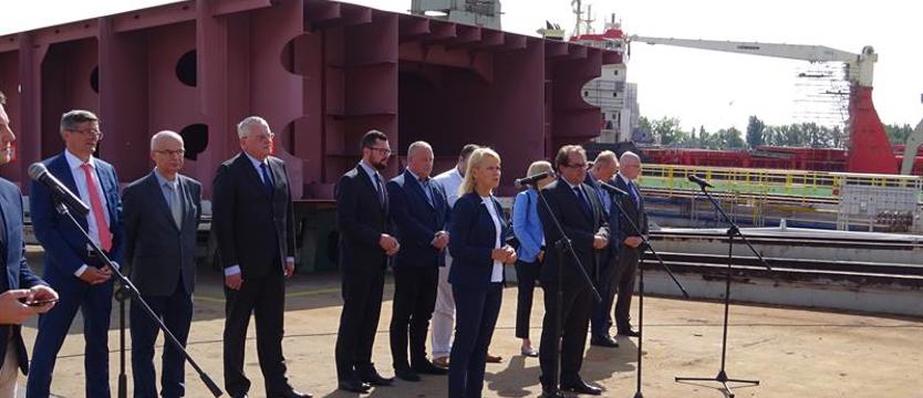 Prom, który rozrusza stocznię