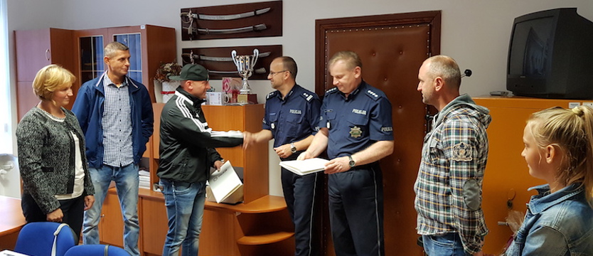 Uznanie za uratowanie kobiety i jej syna
