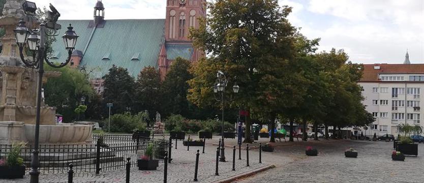 Nie będzie dziś kina plenerowego na pl. Orła Białego