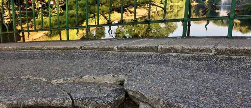 Kosztowne ratowanie zabytku w ruinie