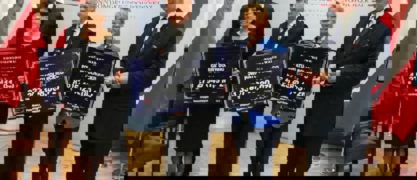 Dofinansowanie z FDS  na drogi w powiecie polickim