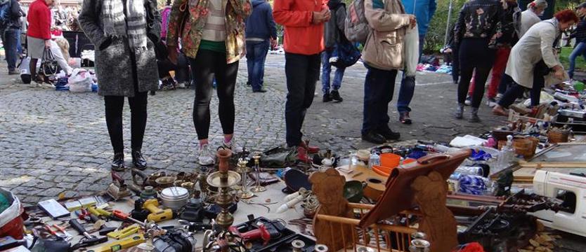 Na pl. Orła Białego. Skarby z drugiej ręki