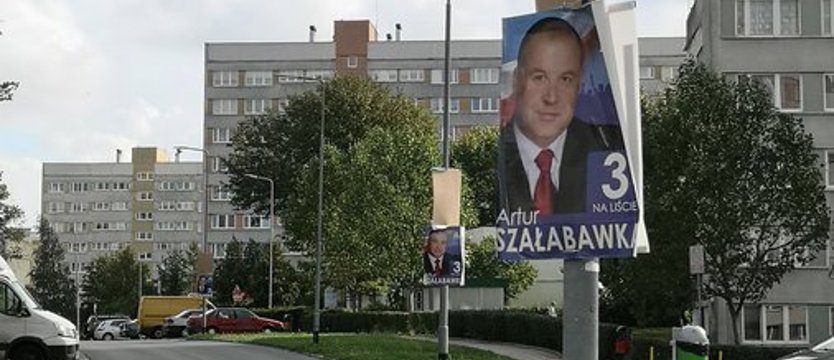 Deszcz zmył plakaty kandydatów PiS