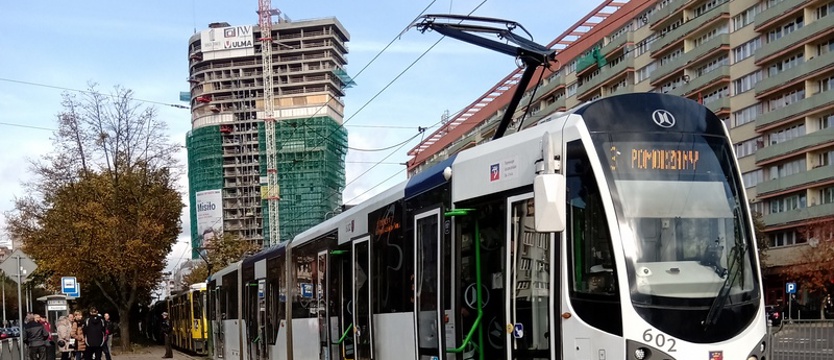 Stały tramwaje w al. Wyzwolenia