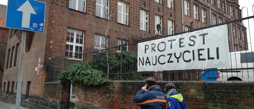 W szkołach bez wycieczek, wyjść i akcji?
