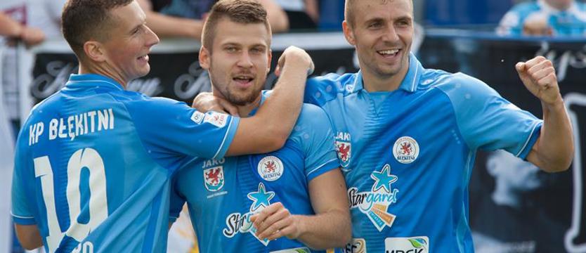 Piłka nożna. Błękitni nie zatrzymują się, kolejny awans