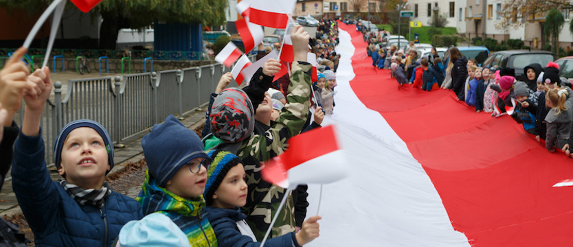 Z wielką flagą przez Szczecin