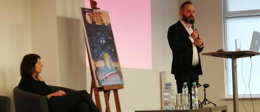 Fundacja Dajemy Dzieciom Siłę ostrzega: Demoralizują przez internet