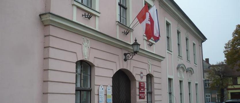 Nieobliczalni budowlańcy wypłoszyli gościa? Awantura w hoteliku