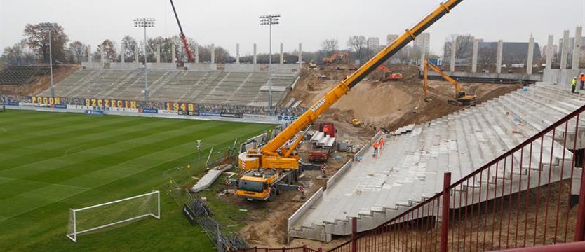 Piłka nożna. Wieści z budowy stadionu [GALERIA]