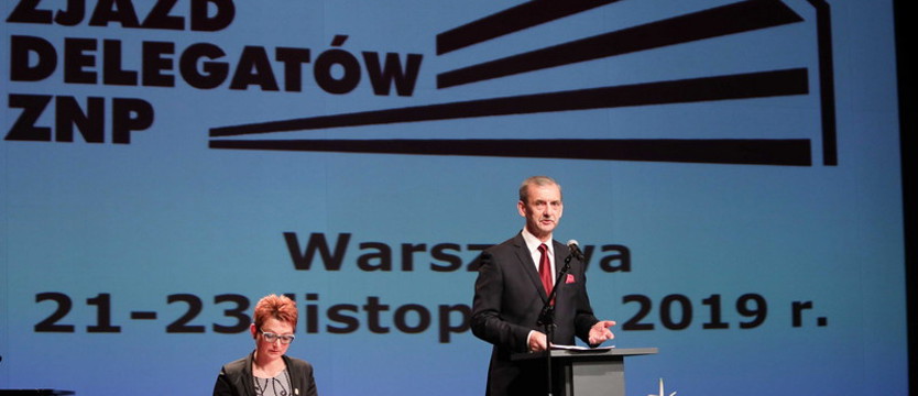 ZNP chce zmian w finansowaniu oświaty i ustalaniu wynagrodzeń nauczycieli