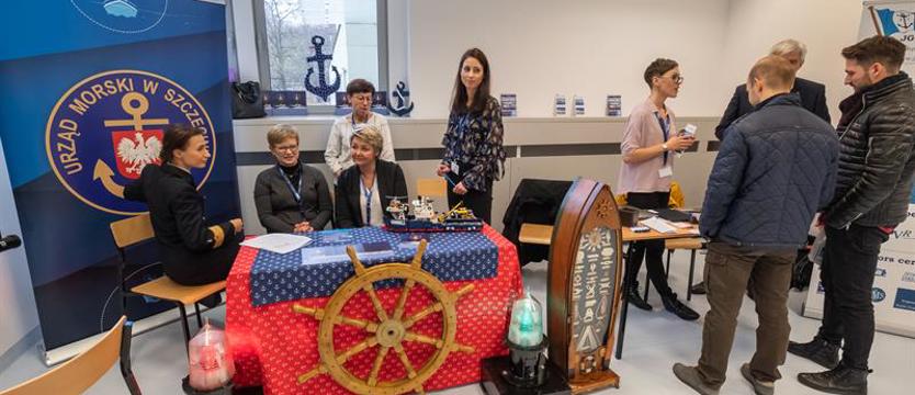 Targi Pracy. Studenci, pracodawcy i Akademia Morska