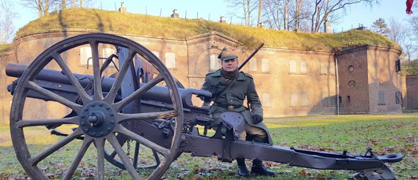 Mikołaj przyniósł do Fortu Gerharda wielką armatę