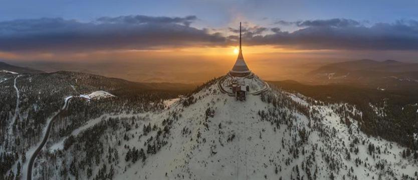 Kosmiczny hotel z widokami