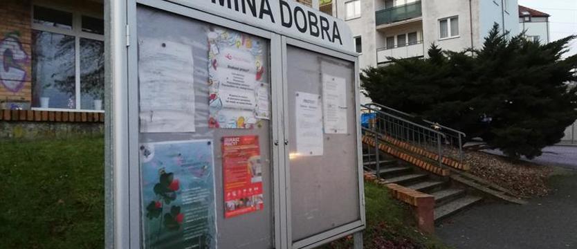 Chcą odwołać wójta Dobrej