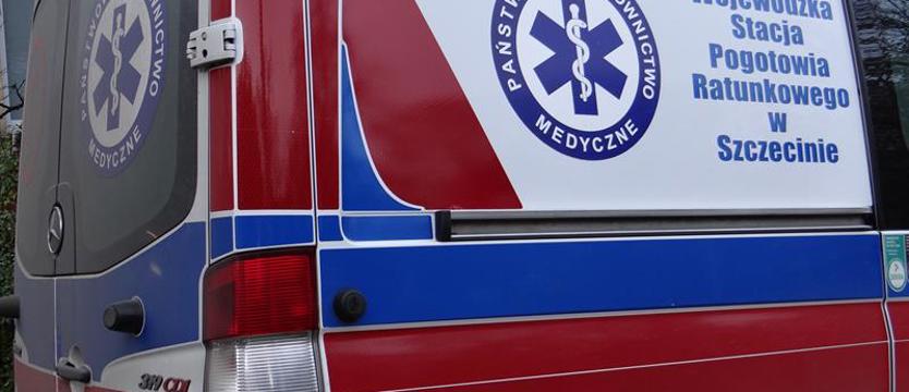 Mężczyzna w Odrze. Odratowany trafił do szpitala