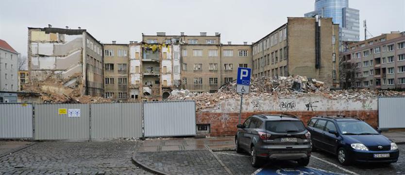 Rozbiórka w centrum miasta. Tu powstanie Urząd Marszałkowski