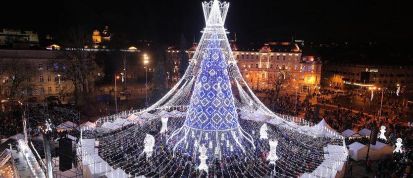 Oszałamiająca królowa choinka z Wilna