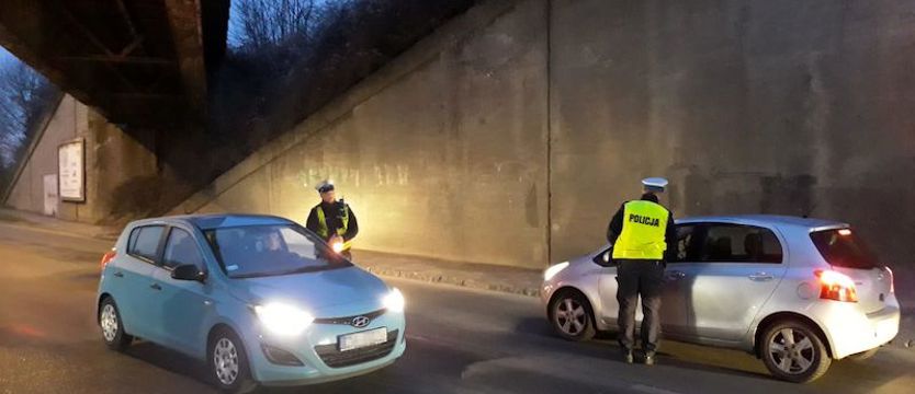 Bilans świąt na drogach: 16 wypadków, 19 rannych i 1 ofiara śmiertelna