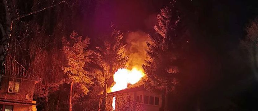 Płonął dach domu przy ul. Wyspiańskiego w Szczecinie