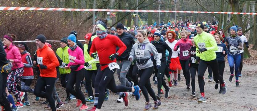 Lekkoatletyka. Klaun na wysokich obcasach...