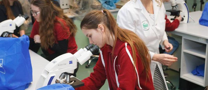Biologia jest fascynująca. Zapisz się na warsztaty