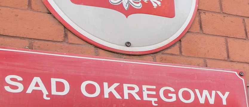 Wtargnął do mieszkania i zaatakował butlą gazową
