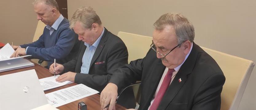 Powstanie rezerwowy parking przy terminalu promowym w Świnoujściu