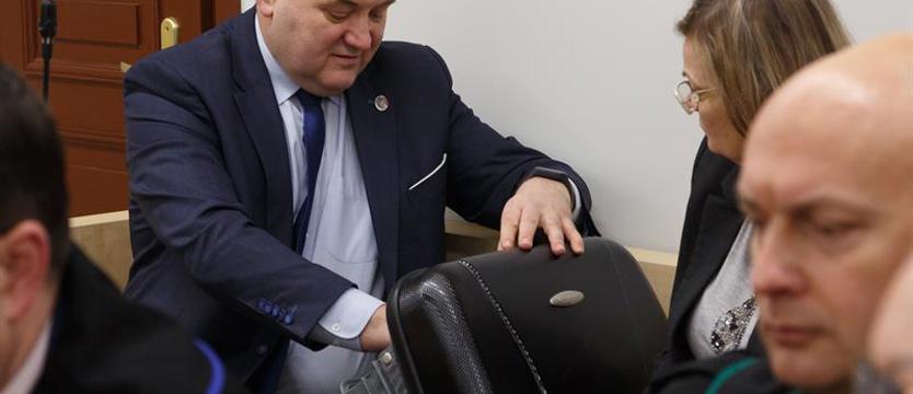 Trwa odczytywanie aktu oskarżenia Gawłowskiego