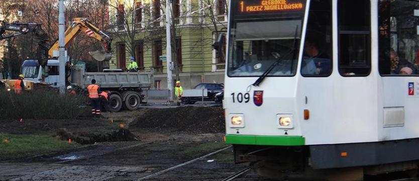 Plac Szarych Szeregów w przebudowie