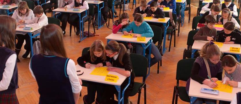 Kary za potknięcie. Dyscyplinarka dla nauczycieli w trzy dni