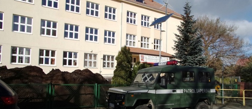 Saperzy w Łobzie. Ewakuacja w centrum miasta